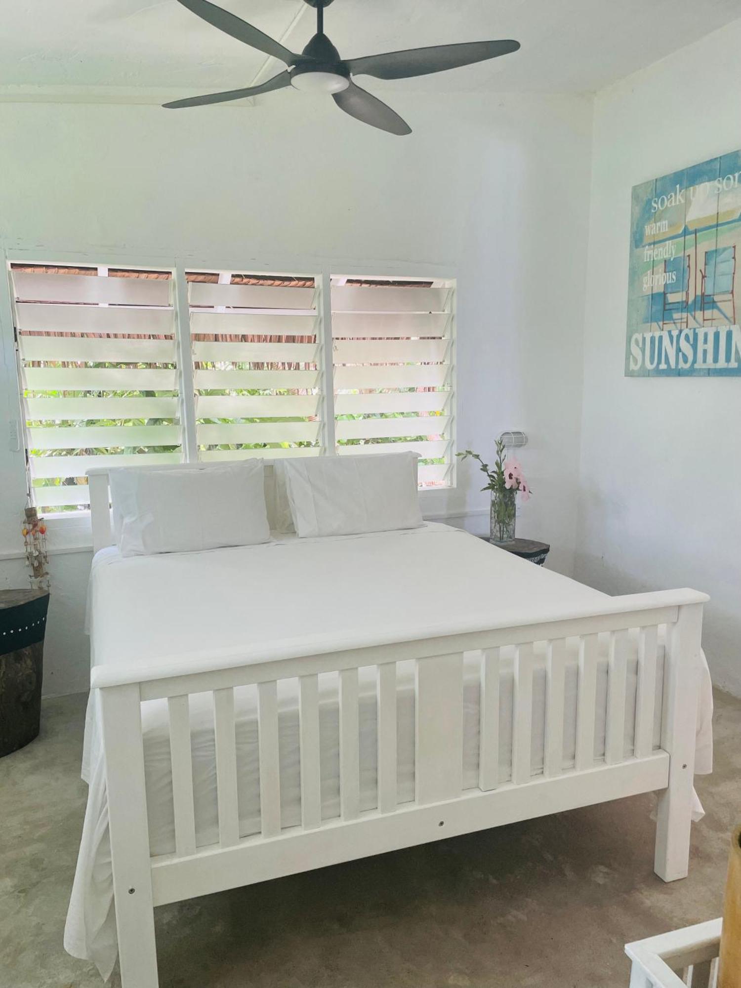 Banana Bay Beach Club Bed & Breakfast Eton Exterior foto